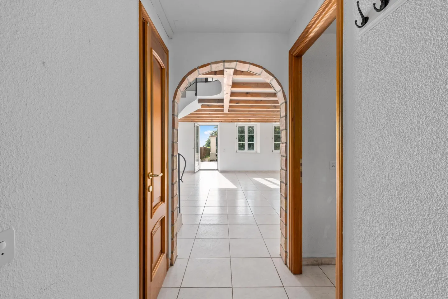 Gilly - Charming semi-detached villa with a beautiful garden - Photo 7 of 9