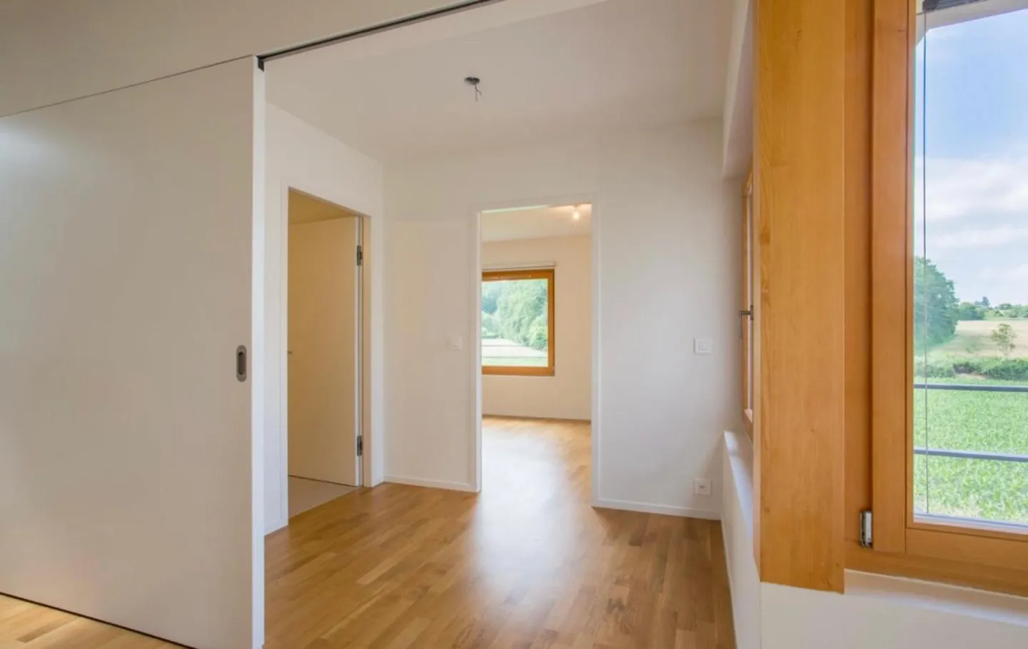 Stunning contemporary villa with 6 rooms in Troinex, close to all amenities and public transport - Photo 11 of 13