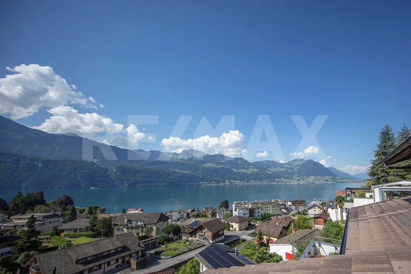 Modern New Residential Studio with Unmatched Lake and Mountain View, 6442 Gersau SZ - Photo 4 of 13