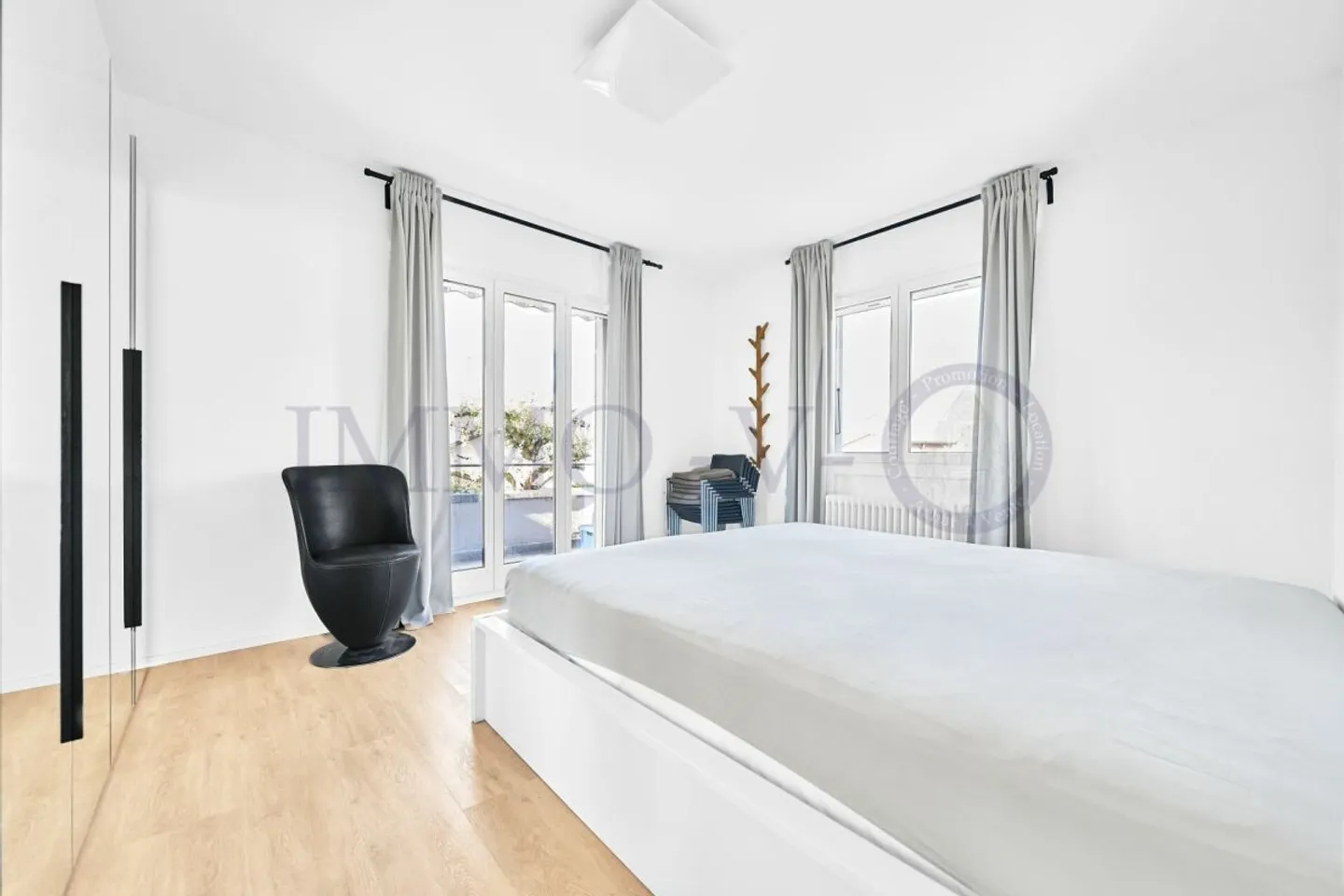 VILLA INDIVIDUALE CON GRANDE GIARDINO E POSIZIONE IDEALE - Foto 7 di 12