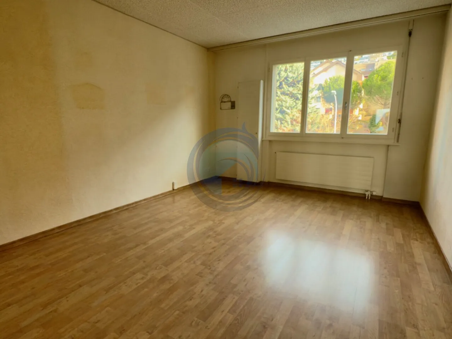 SCHÖNE 3,5-ZIMMER-WOHNUNG IN BRENT-SUR-MONTREUX - Foto 6 von 9