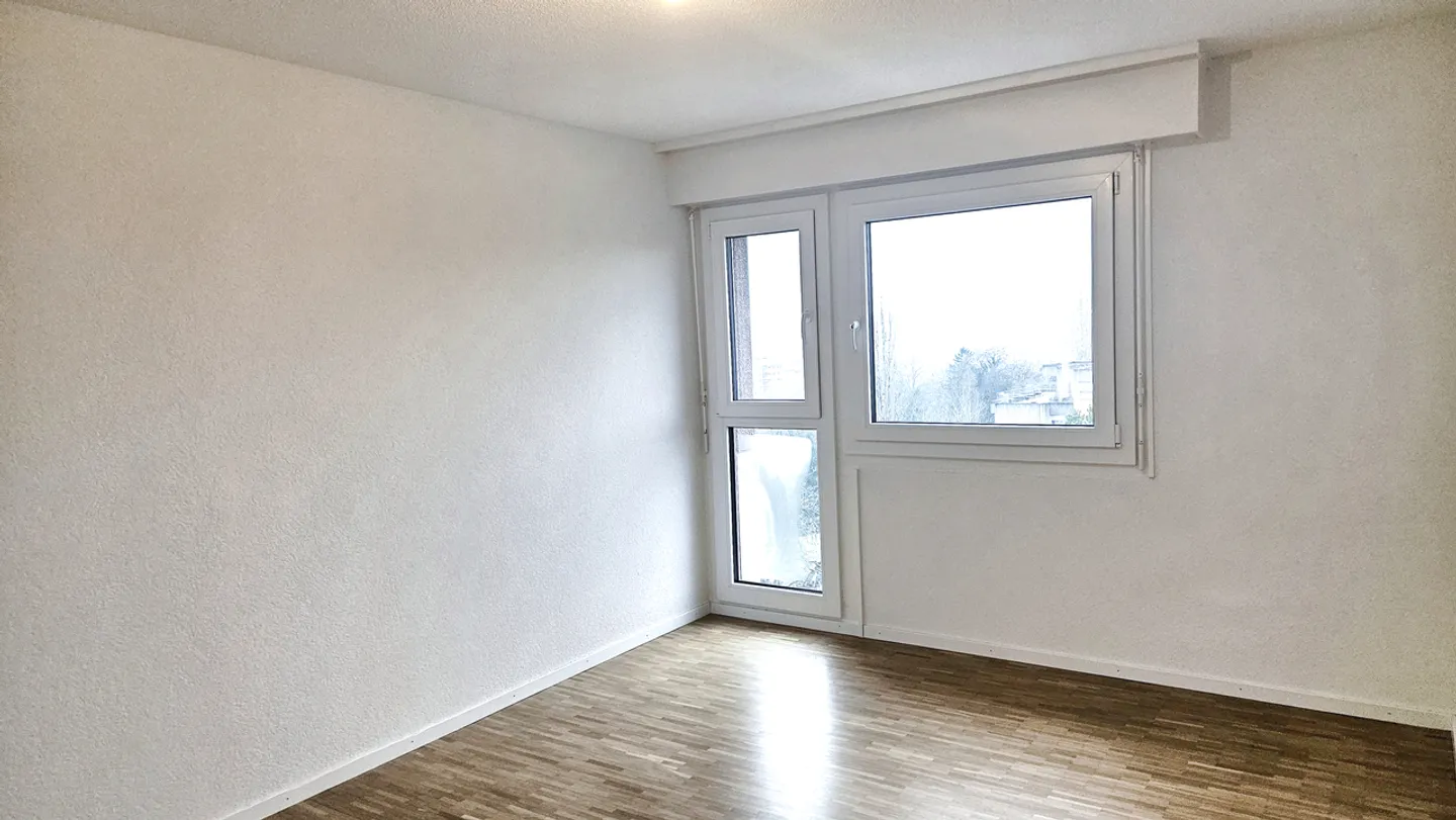 Appartement 4.5 pces d’env. 100 m2 avec balcon à Fribourg  - Foto 8 di 11