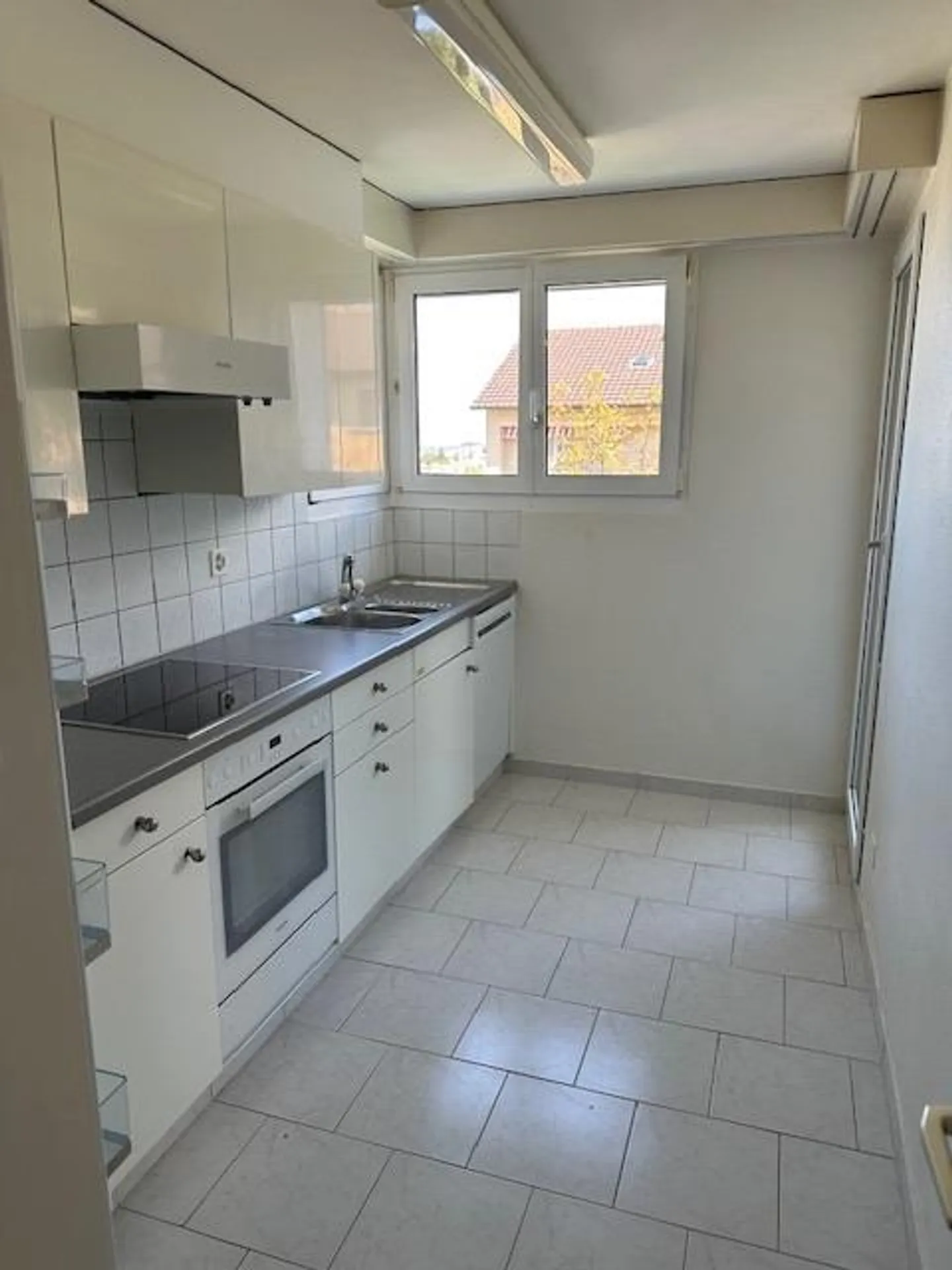 Appartamento con bella vista, luminoso, appartamento 4 locali - Foto 6 di 8