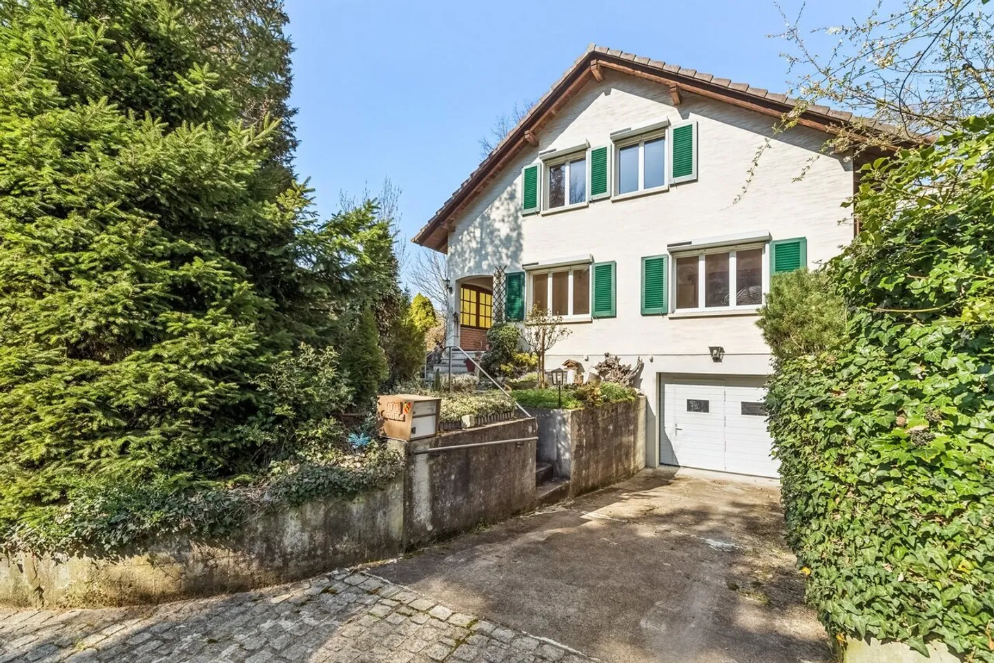 Modernized Family Paradise with Beautiful Large Garden - Photo 1 of 6