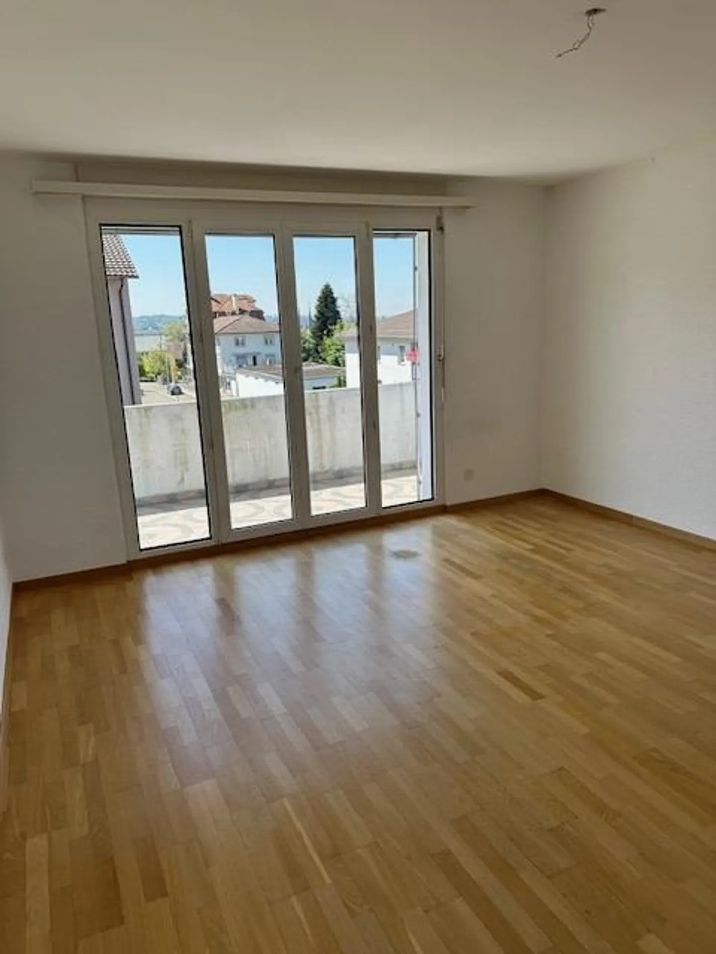 Appartamento con bella vista, luminoso, appartamento 4 locali - Foto 7 di 8