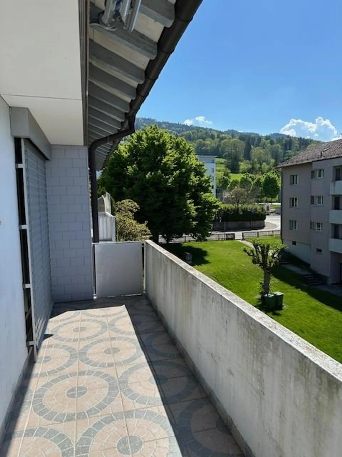 Appartamento con bella vista, luminoso, appartamento 4 locali - Foto 8 di 8