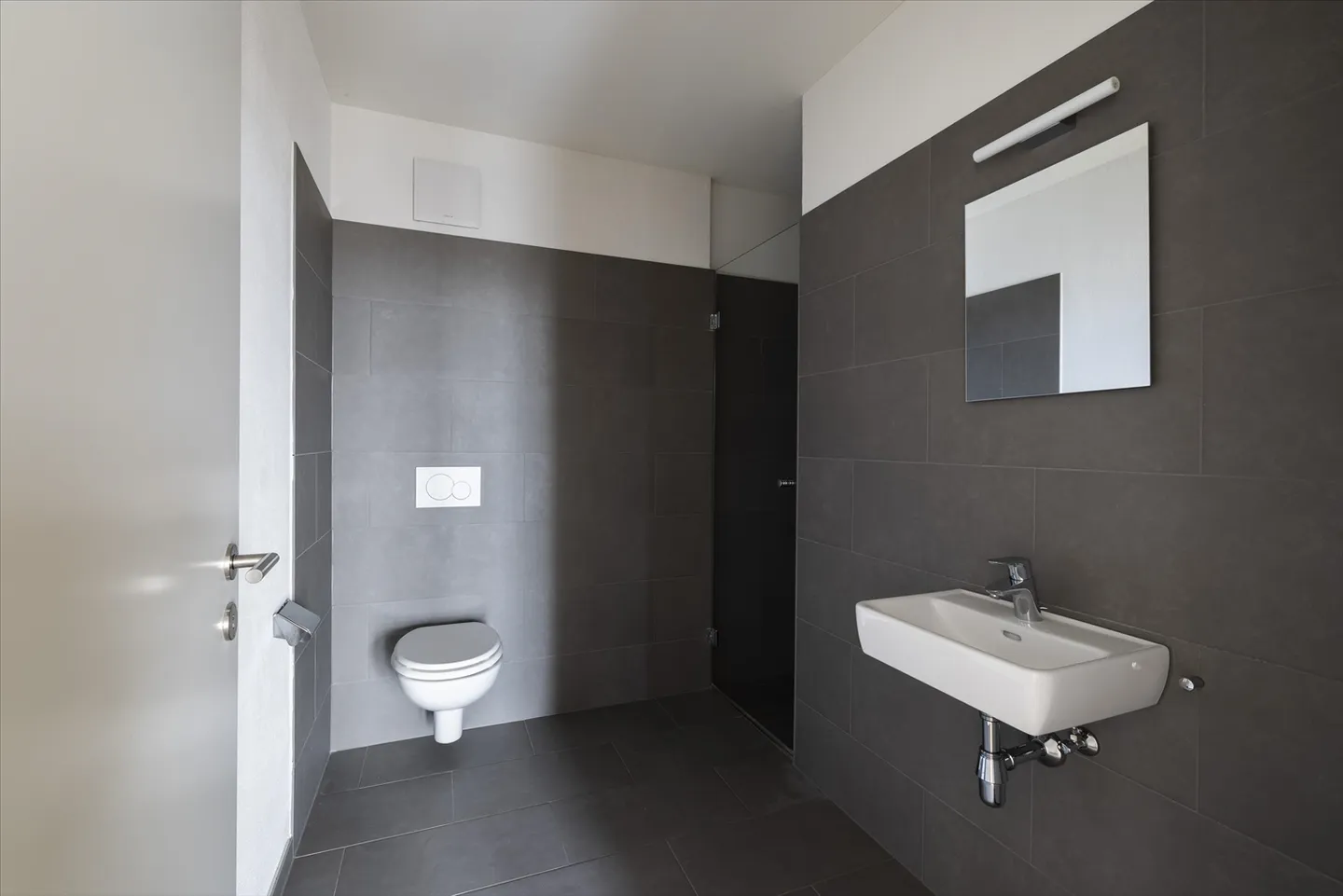 Sentiment de ville dans la vallée du Rhin ensoleillée! - Photo 4 sur 12