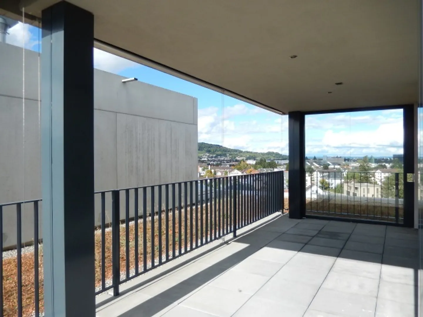 Sentiment de ville dans la vallée du Rhin ensoleillée! - Photo 11 sur 12