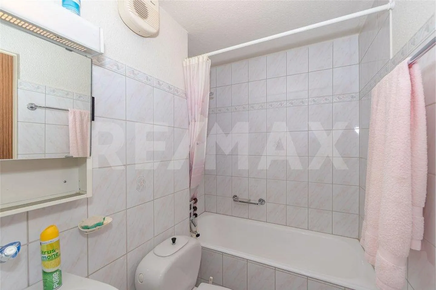 Appartement de vacances de 3,5 pièces dans le populaire Neuschwändi - Photo 11 sur 13