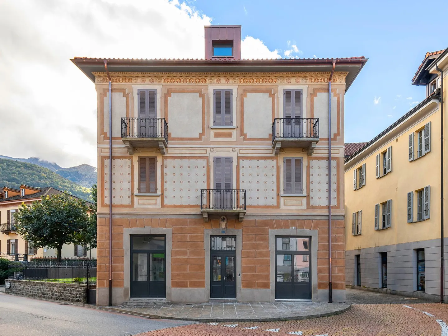 Residenz Ghiringhelli – Gewerbliche und administrative Immobilie, Erdgeschoss - Foto 1 von 7