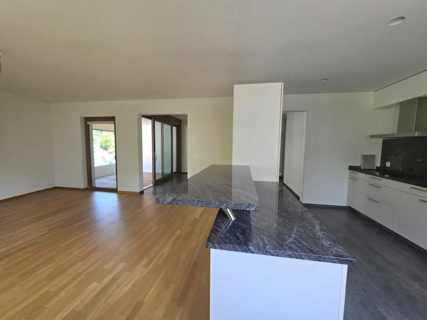 Moderne Wohnung im Zentrum von Näfels - Foto 5 von 16