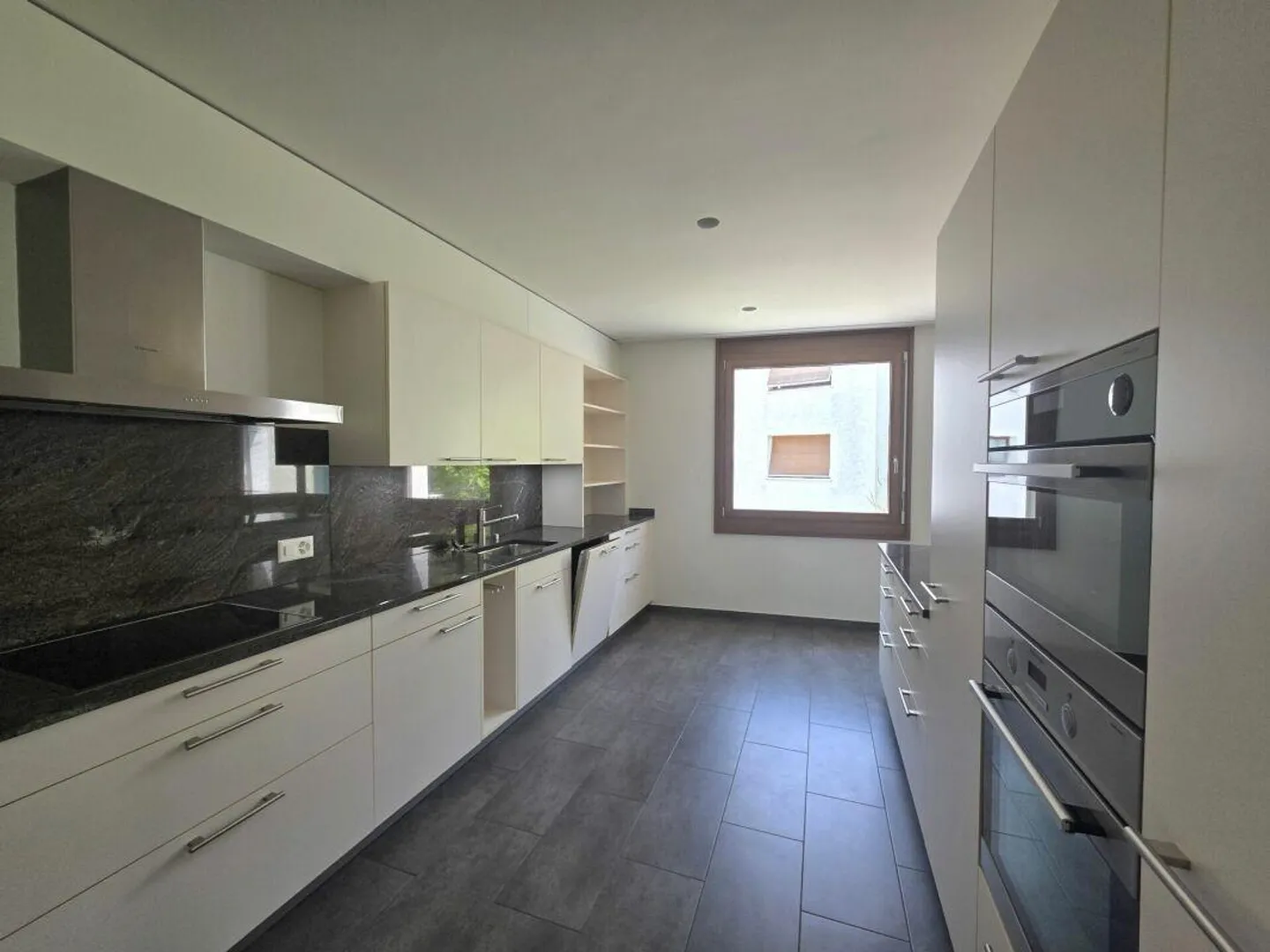 Moderne Wohnung im Zentrum von Näfels - Foto 7 von 16