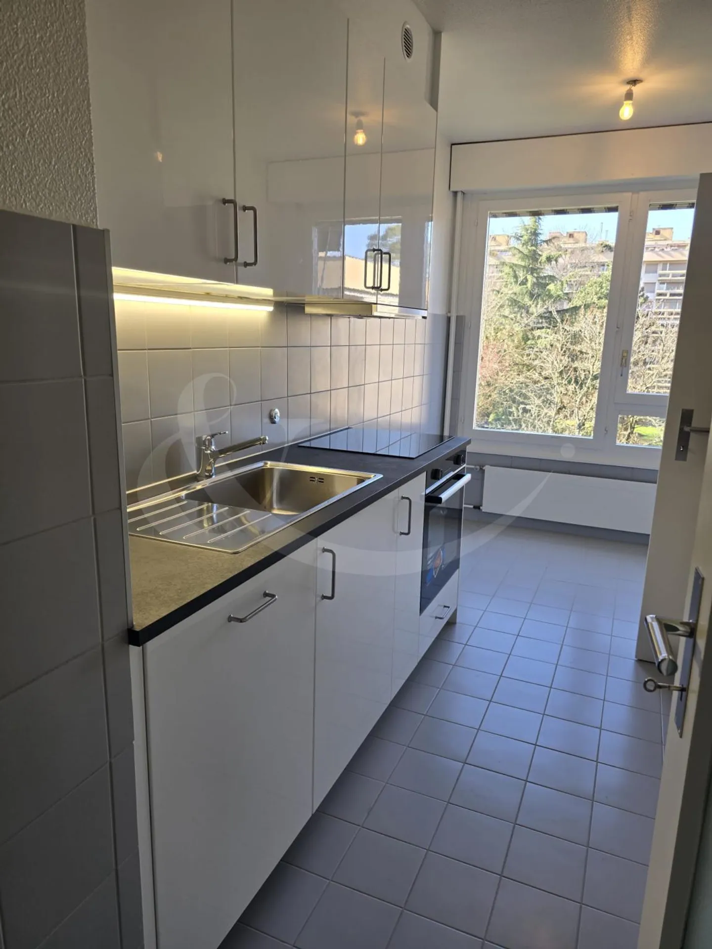 42 Ch. de la Chevillarde, Magnifico appartamento con 4 stanze in un edificio residenziale - Foto 9 di 17