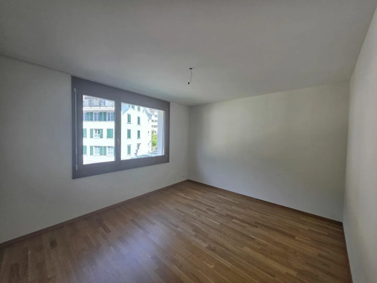 Moderne Wohnung im Zentrum von Näfels - Foto 12 von 16