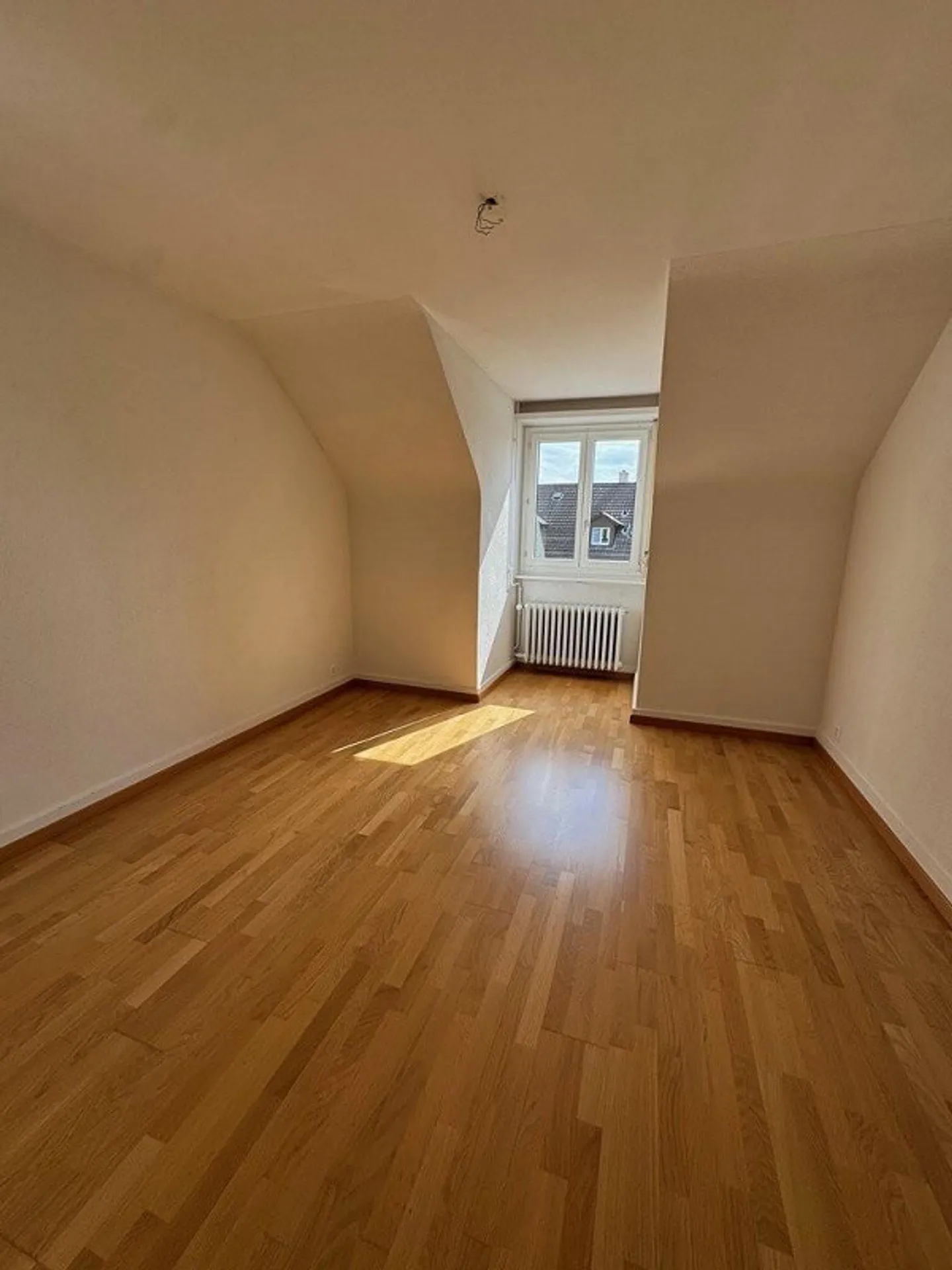 Modern penthouse apartment in the trendy Ostring district - Photo 4 of 9