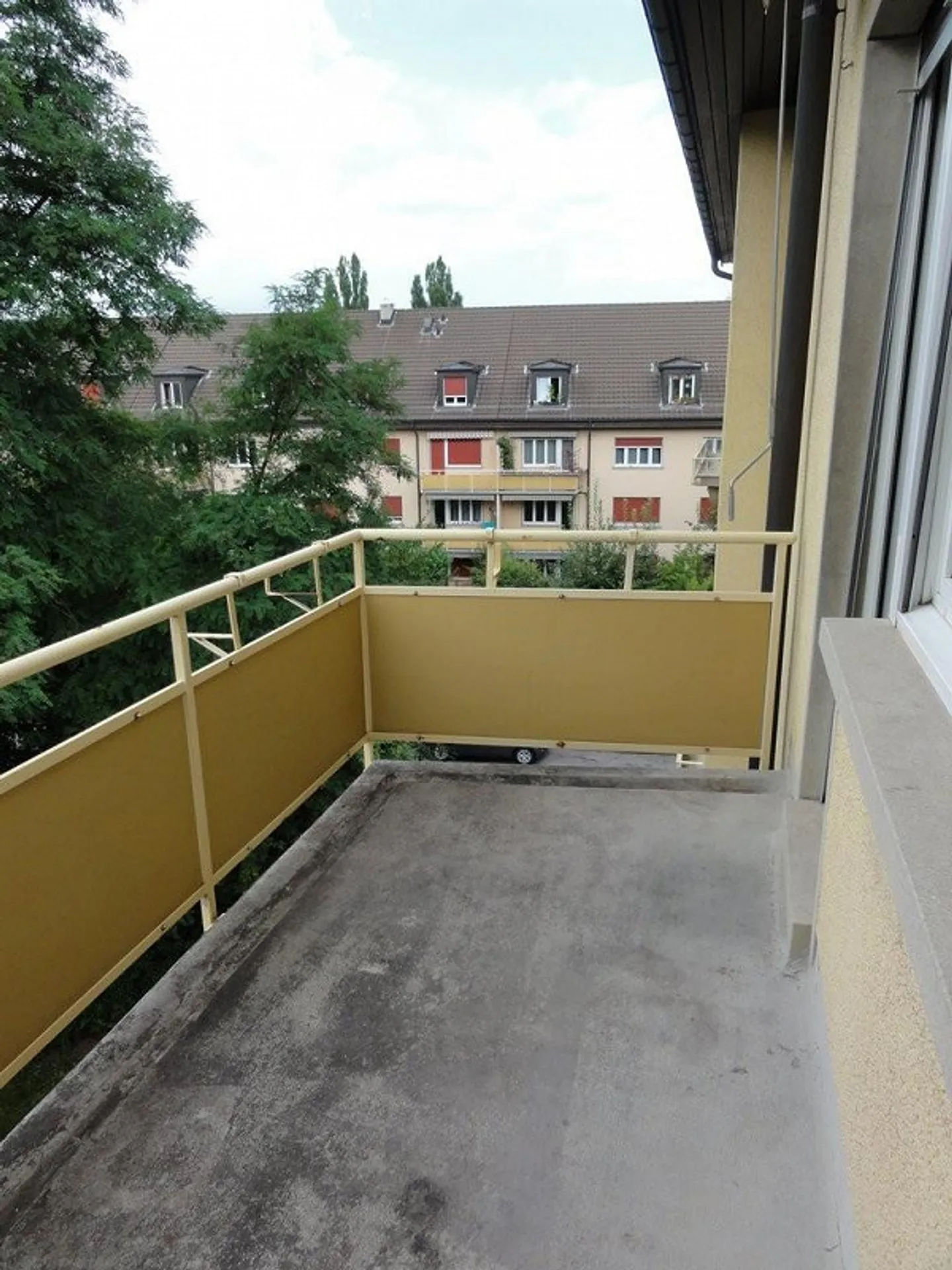 Modern penthouse apartment in the trendy Ostring district - Photo 8 of 9