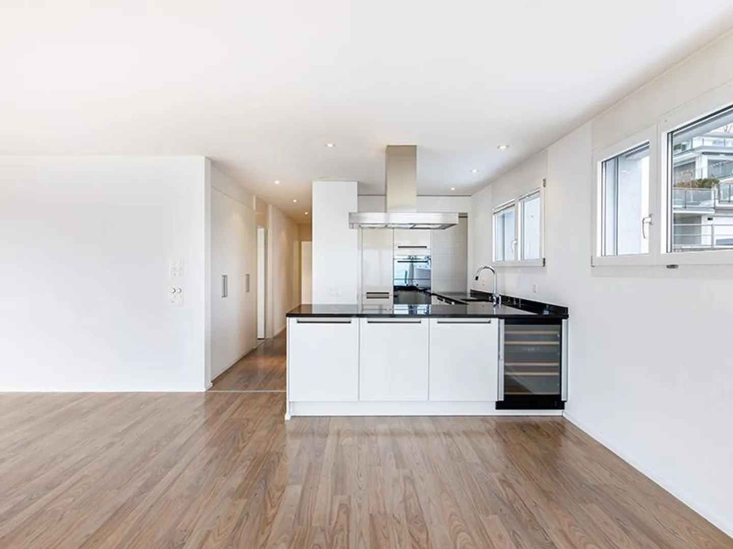 PRIVATE LAKE VIEW | Immensee - Photo 9 of 10