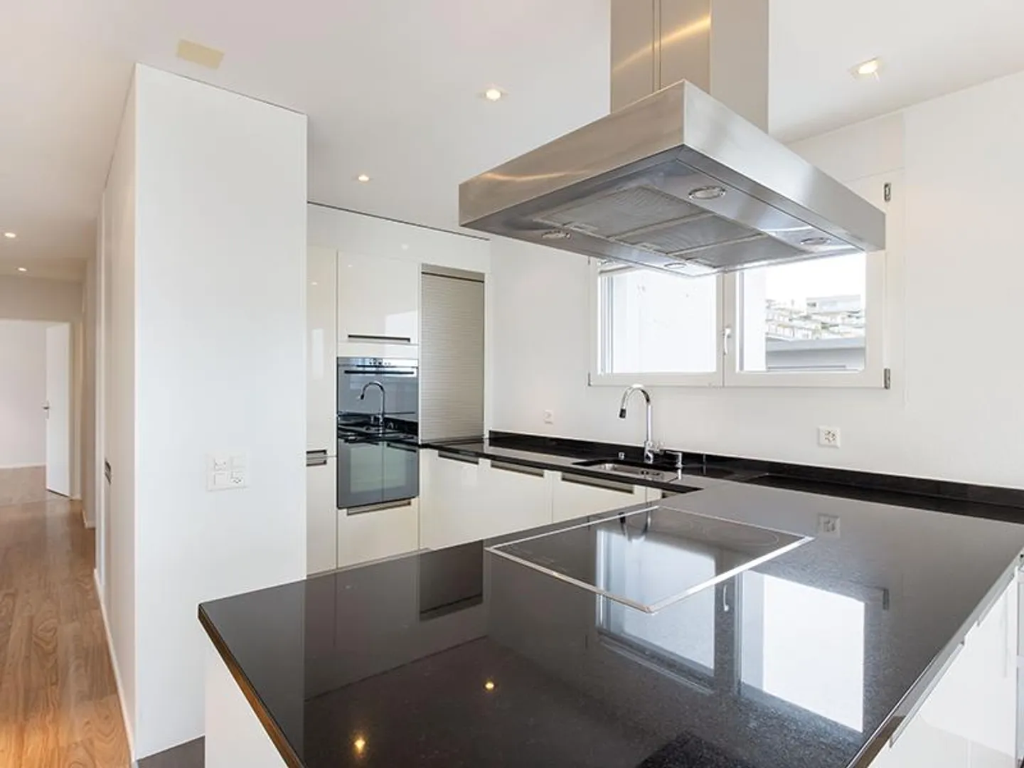 PRIVATE LAKE VIEW | Immensee - Photo 10 of 10