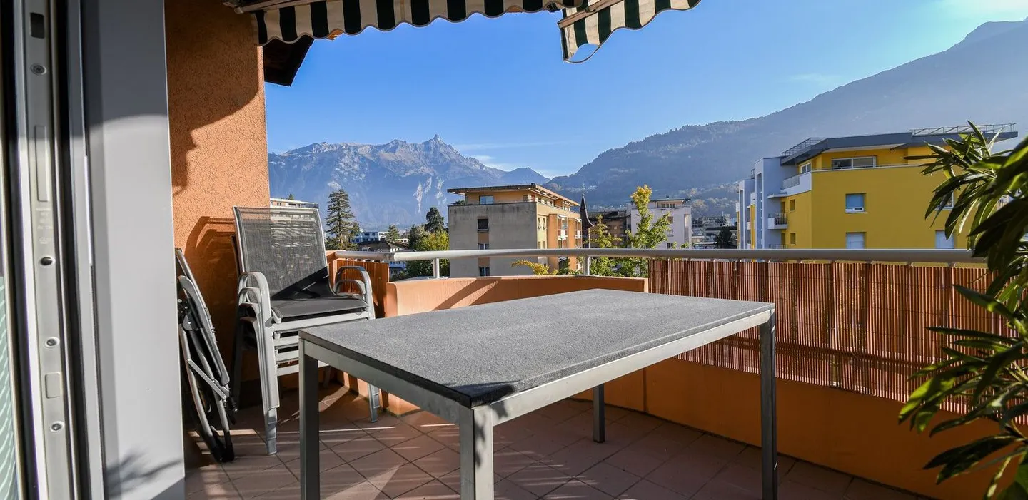 Bright attic duplex apartment - Photo 15 of 16