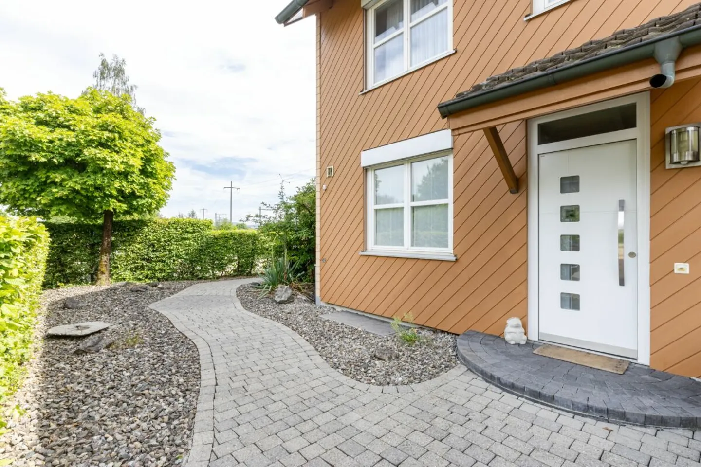 Charming Family Home in Seuzach - Photo 3 of 30