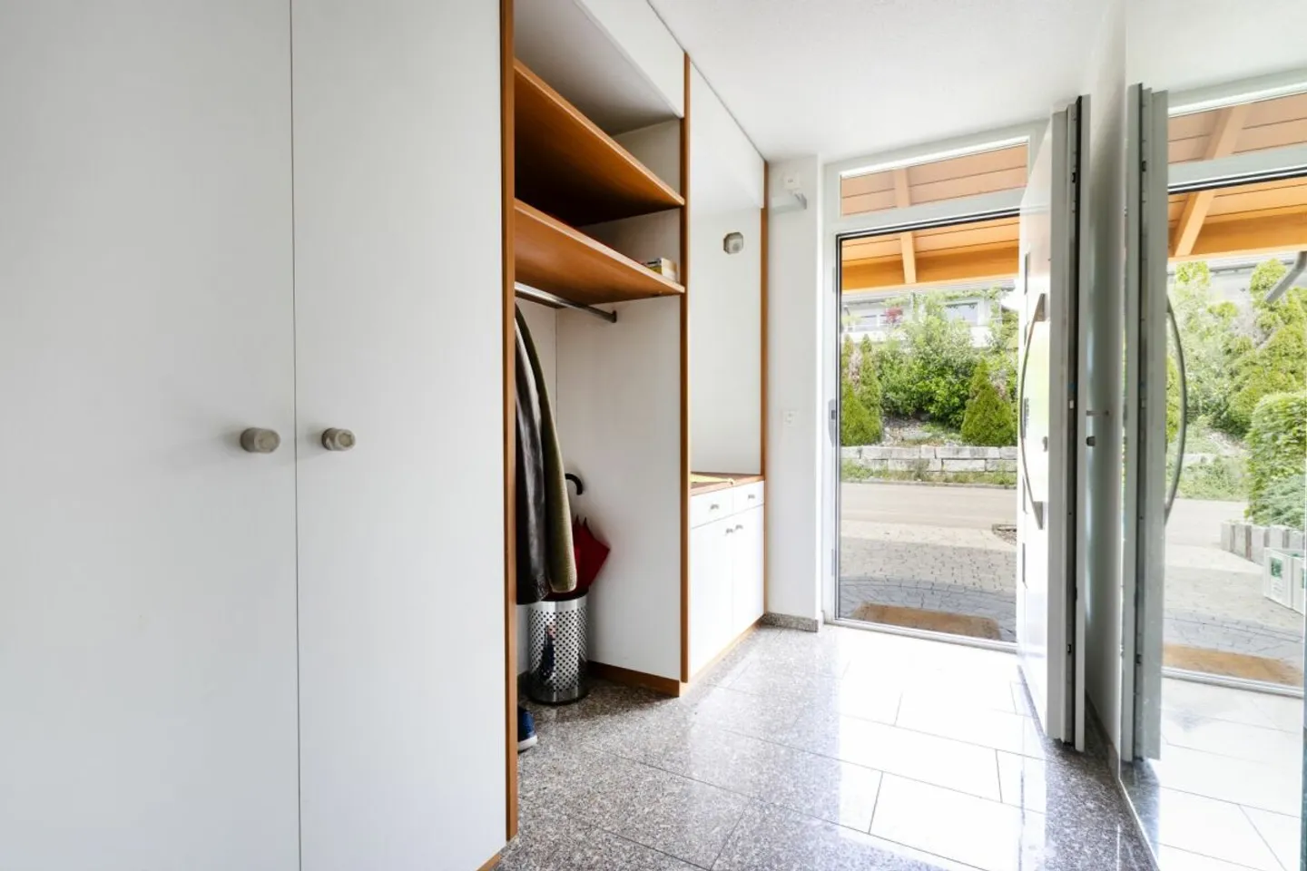 Charming Family Home in Seuzach - Photo 4 of 30