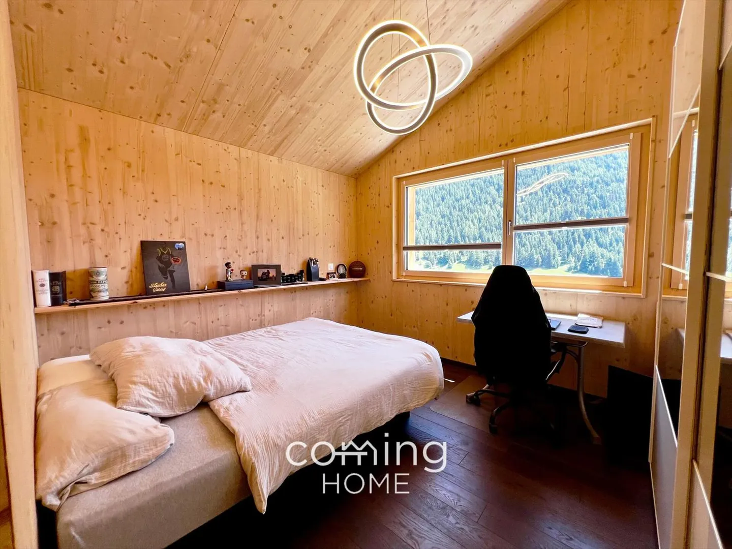 Sustainable living in Ferden - Solid wood house for rent with mountain view - Photo 3 of 10