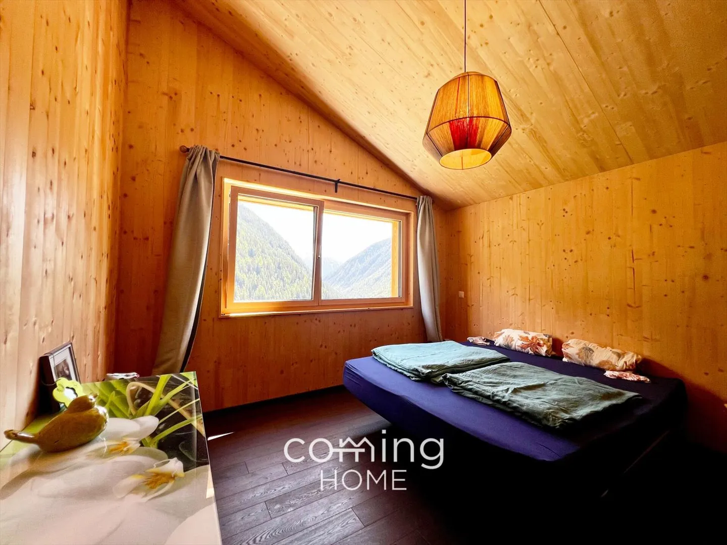 Sustainable living in Ferden - Solid wood house for rent with mountain view - Photo 6 of 10