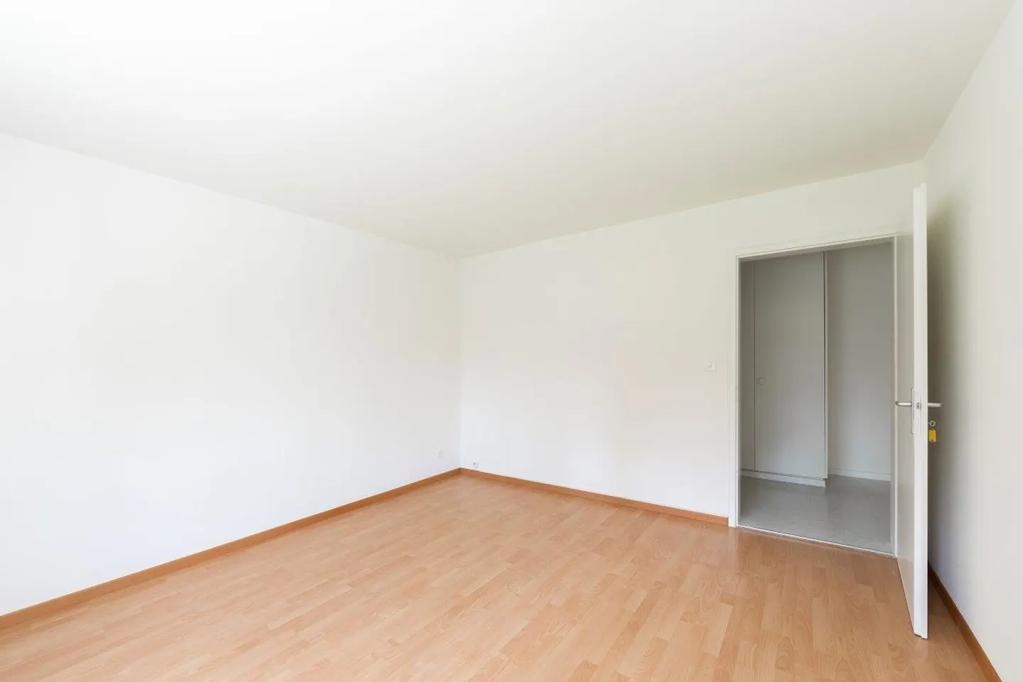 Rent without deposit - Welcome home - Photo 8 of 8