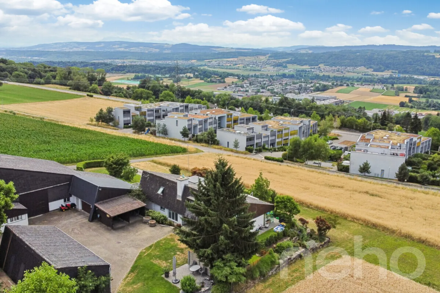 Exclusive 5.5-room apartment in elevated location with panoramic view - Photo 11 of 12