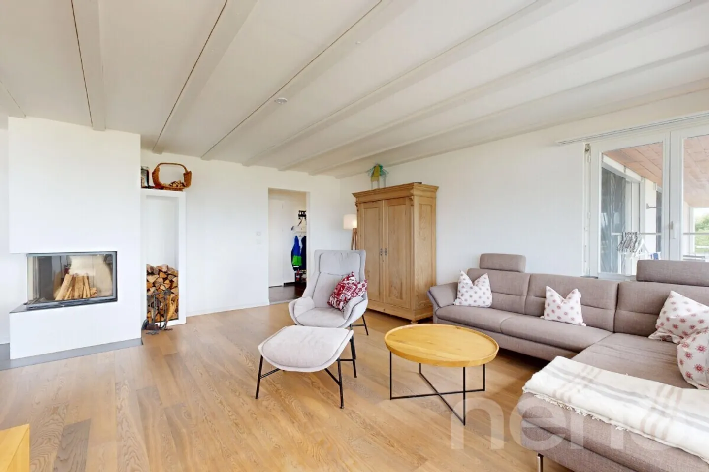 Exclusive 5.5-room apartment in elevated location with panoramic view - Photo 12 of 12