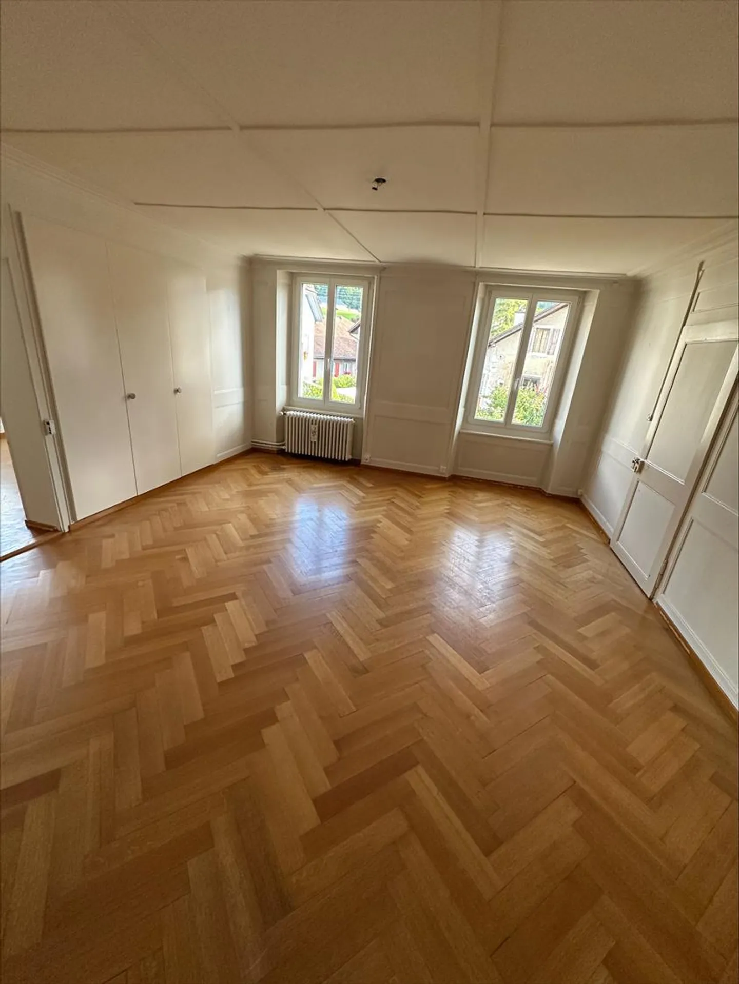 Ampio appartamento di 5 stanze a Val-de-Travers - Foto 7 di 9