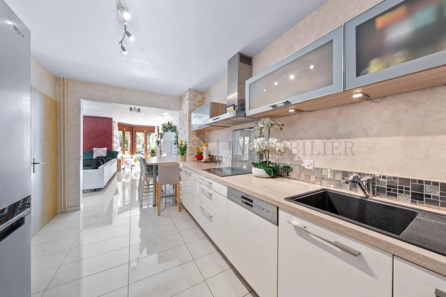 Stupenda townhouse di 6 stanze in un eccezionale parco privato! - Foto 1 di 11
