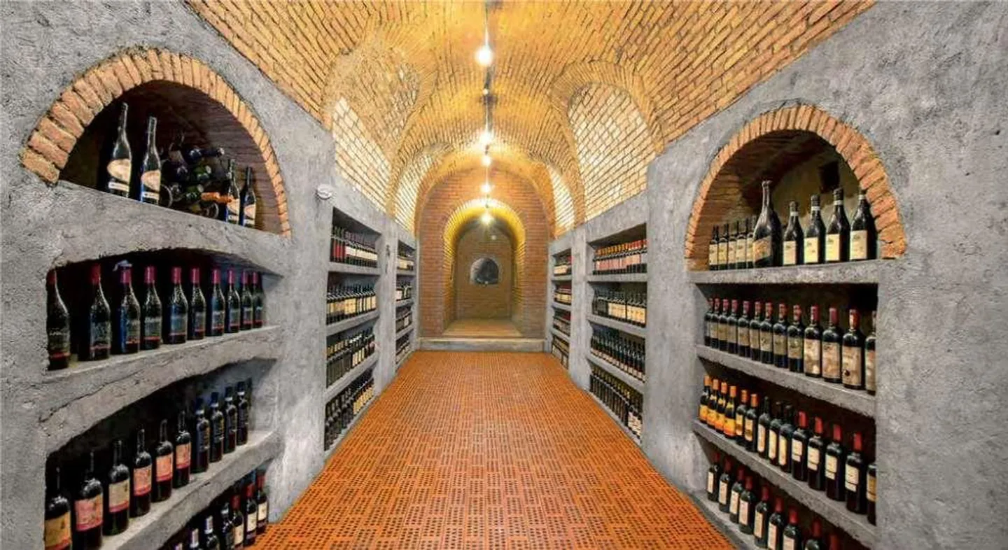 Rustico con Cantine Vinicole - Foto 6 di 12