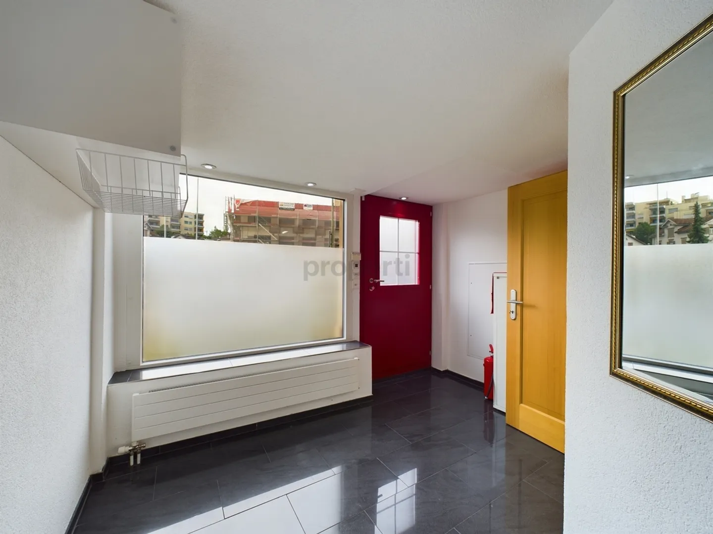Maison de ville confortable de 4 pièces dans un emplacement central à Rüti - Photo 8 sur 11