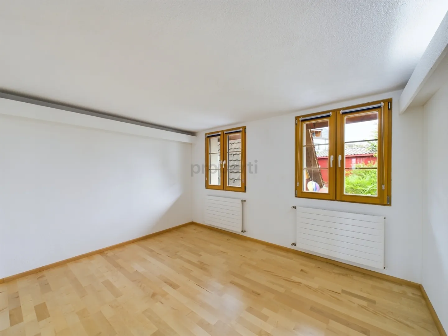 Maison de ville confortable de 4 pièces dans un emplacement central à Rüti - Photo 5 sur 11