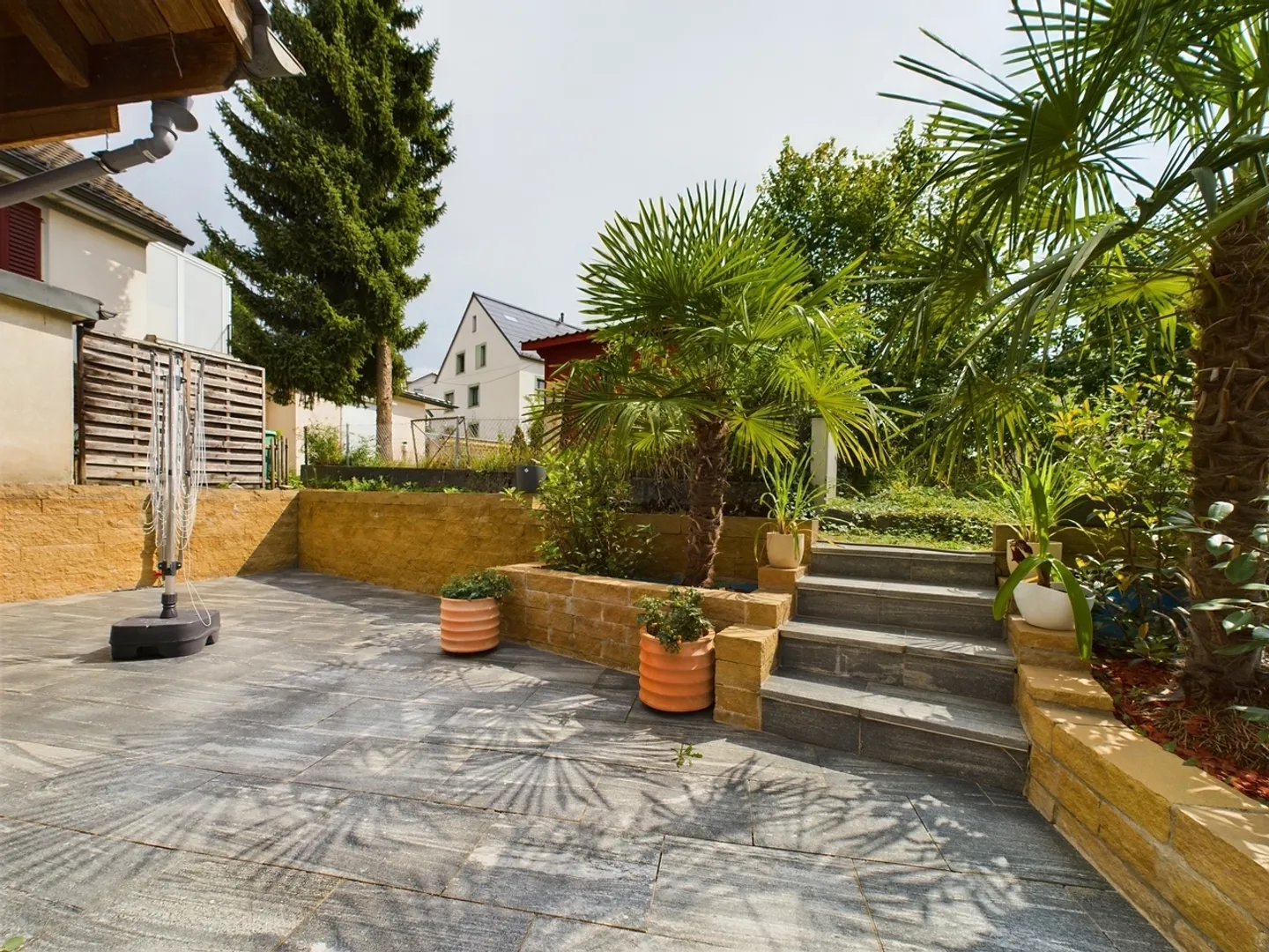Maison de ville confortable de 4 pièces dans un emplacement central à Rüti - Photo 9 sur 11