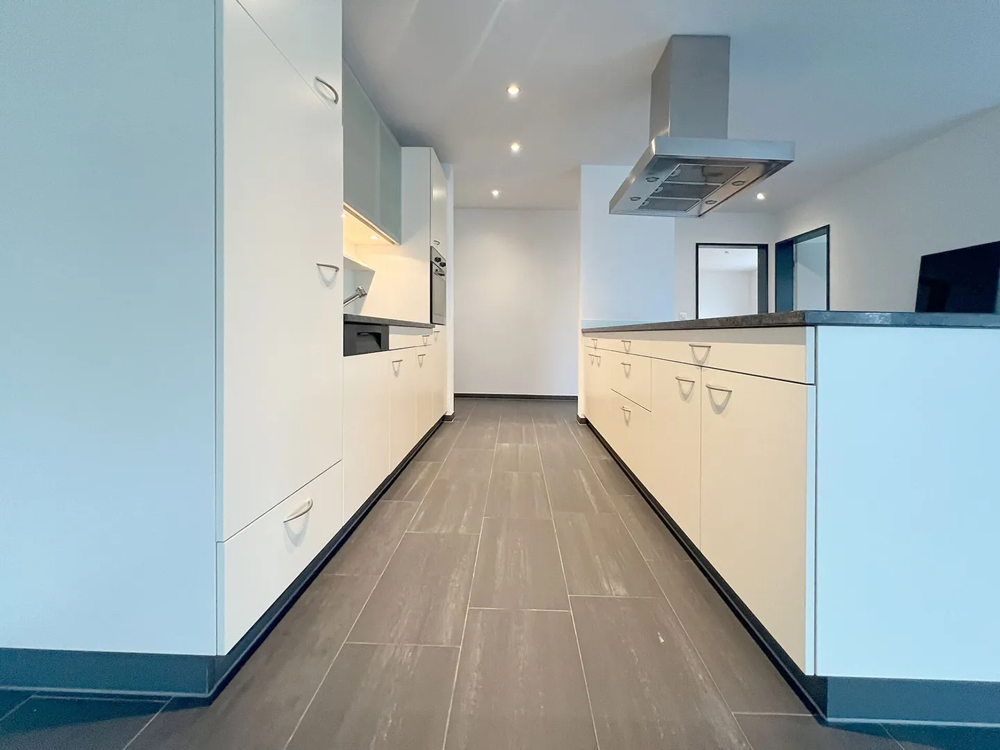 4.5 Room Condominium 1st Floor in Suhr - Photo 6 of 30