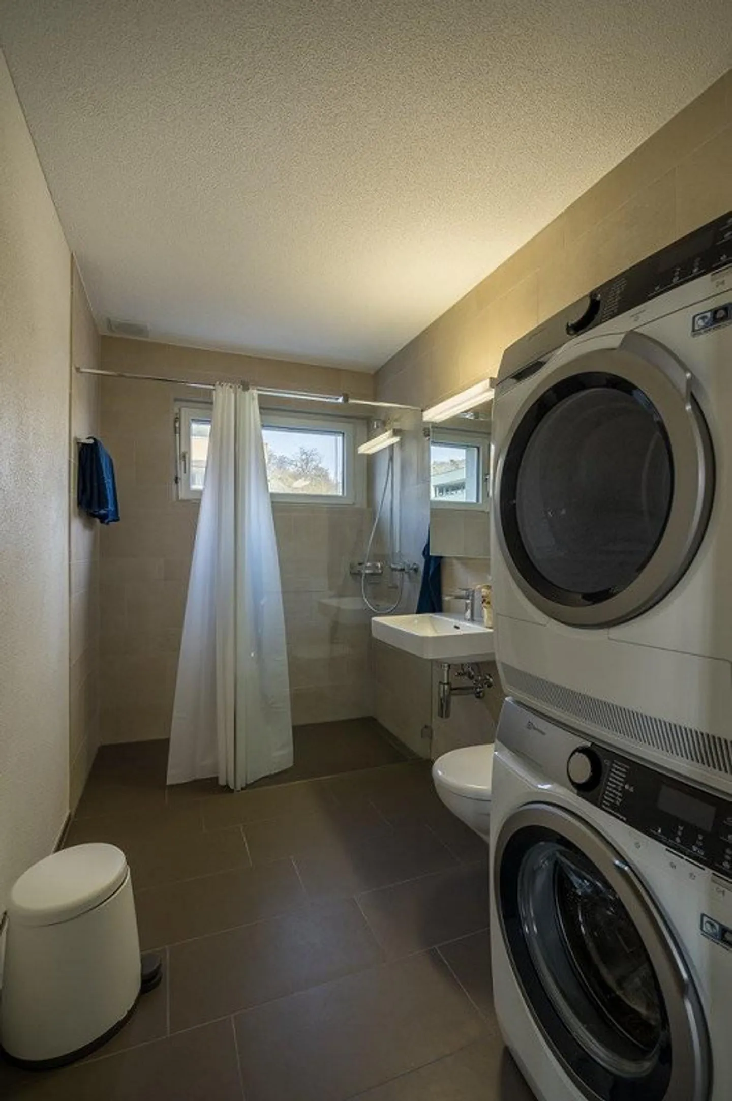 Grand et moderne appartement de 4,5 pièces à la gare de Lyss - Photo 5 sur 10