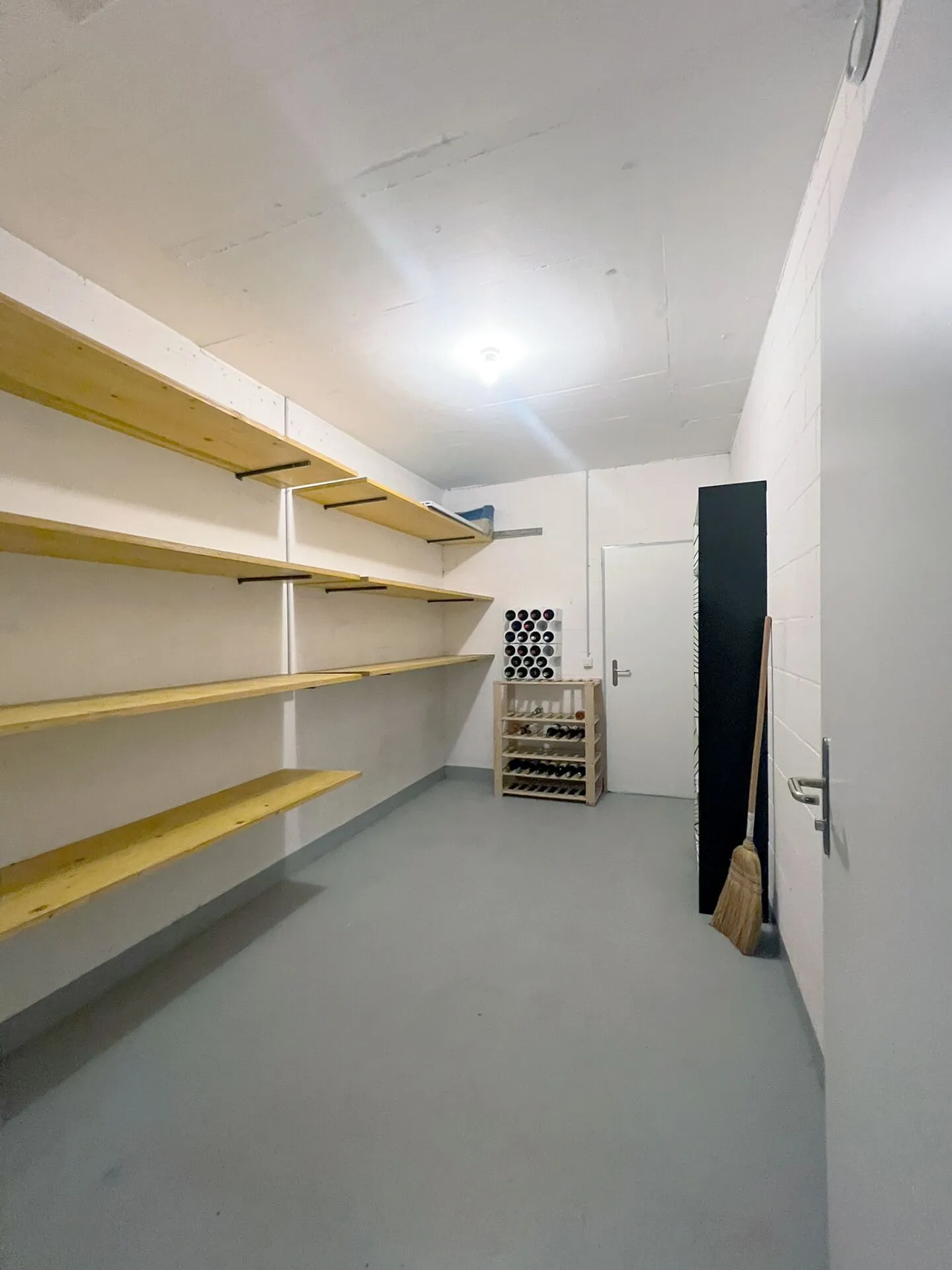 4.5 Room Condominium 1st Floor in Suhr - Photo 20 of 30