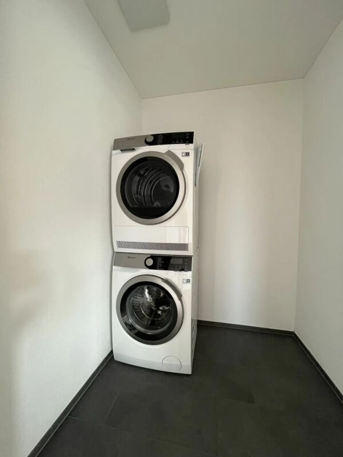 Appartement moderne de 4,5 pièces au cœur de Dagmersellen - Photo 11 sur 12