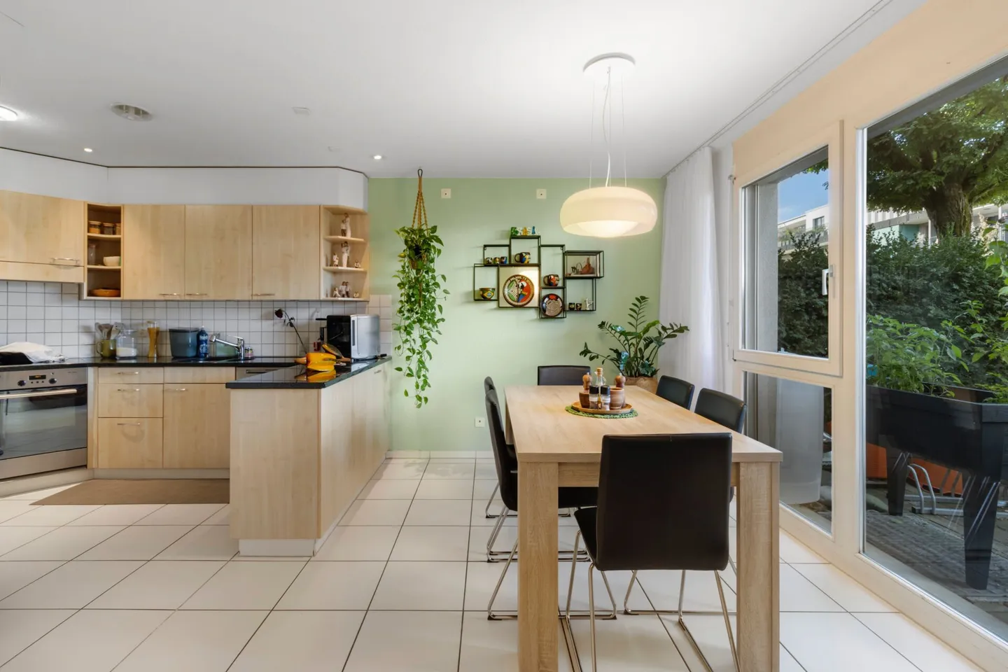 Casa a schiera di 5,5 stanze - Foto 2 di 10