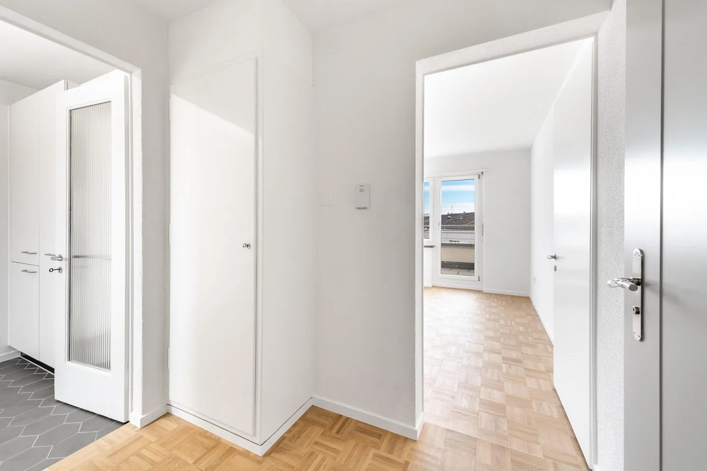 Recentemente ristrutturato - Centrale - Moderno - La tua nuova casa - Foto 2 di 10