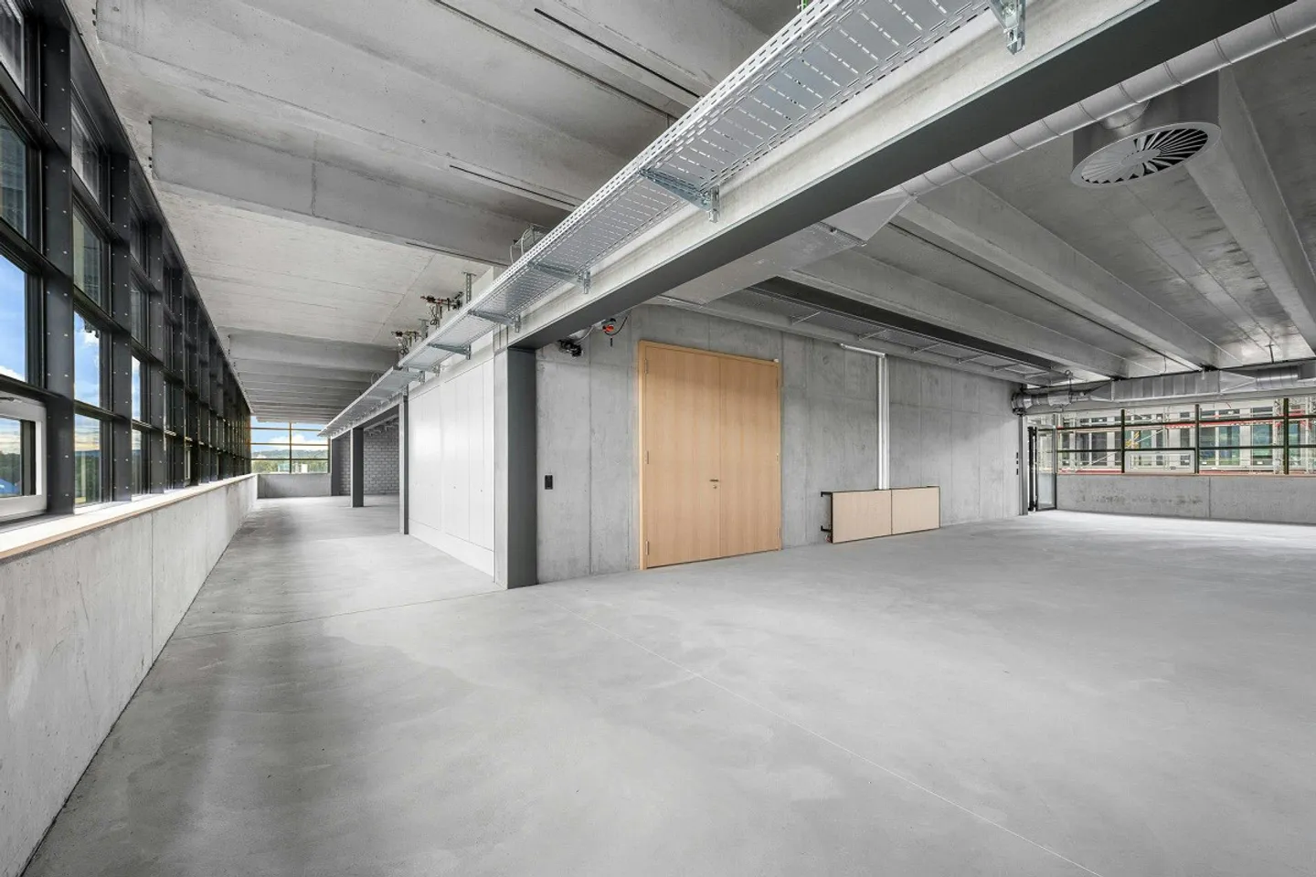 Lavorare con visione: Spazi per uffici/commerciali a partire da 134m² nel Zwhatt-Pen... - Foto 3 di 12