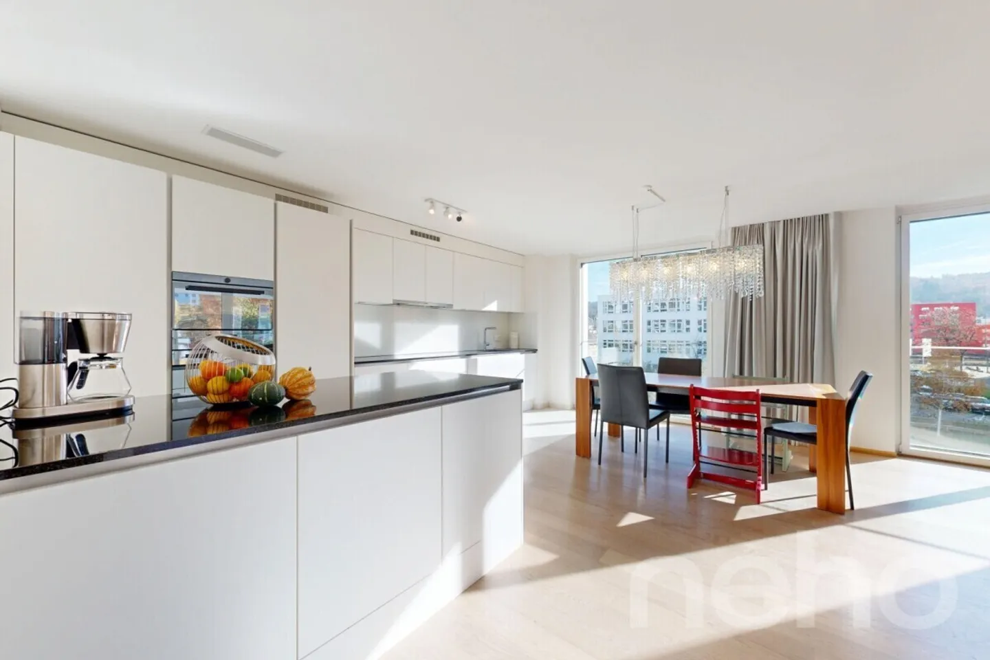 Appartamento di 4,5 stanze di alta qualità - Foto 2 di 9