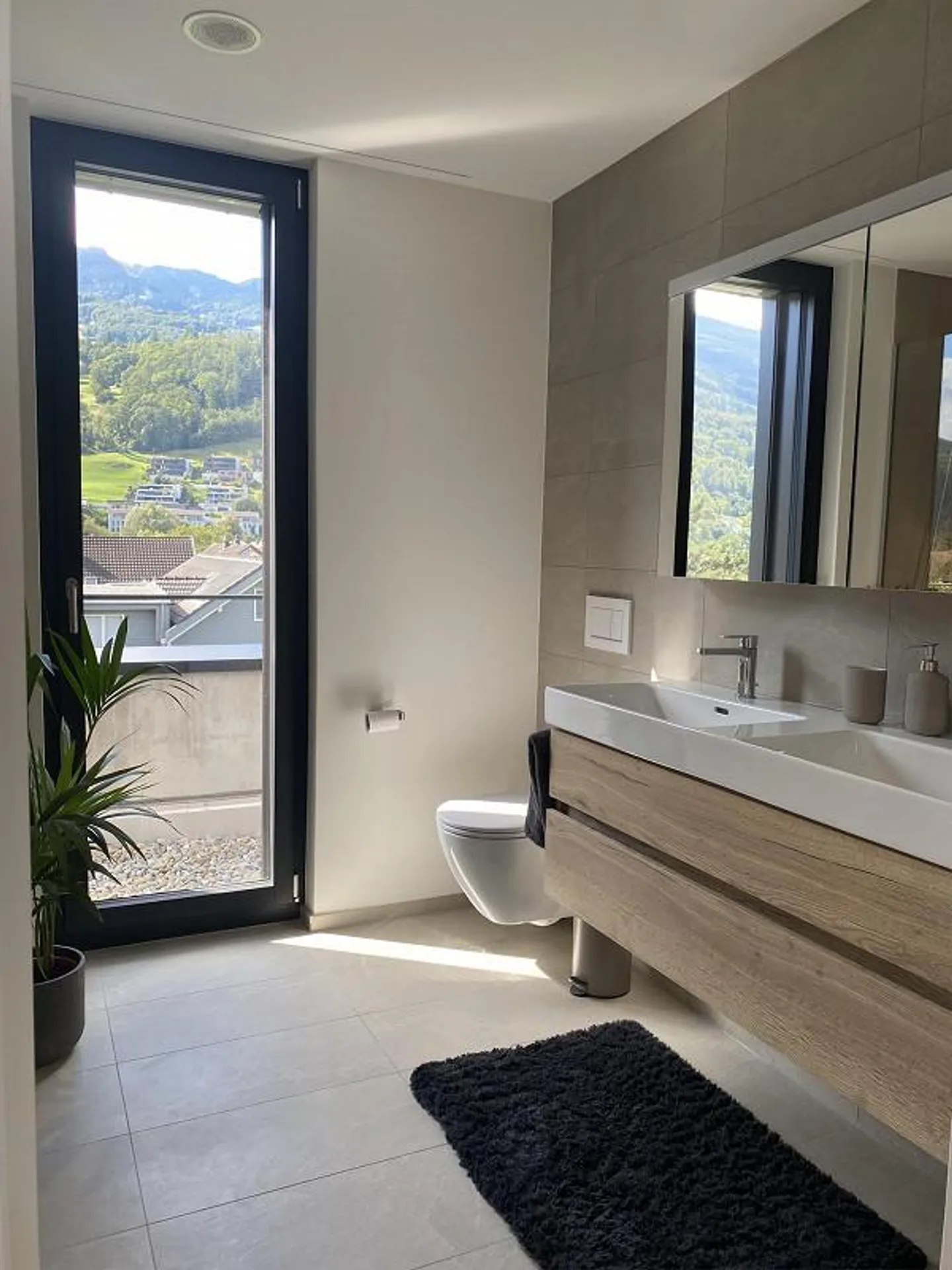 Appartamento attico moderno esclusivo - finiture di alta qualità e come nuovo - Foto 2 di 8