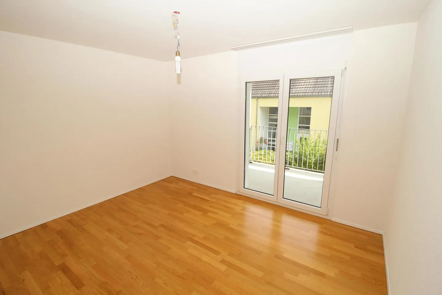 Moderne 3.5-Zimmerwohnung mit Balkon - Foto 4 von 9