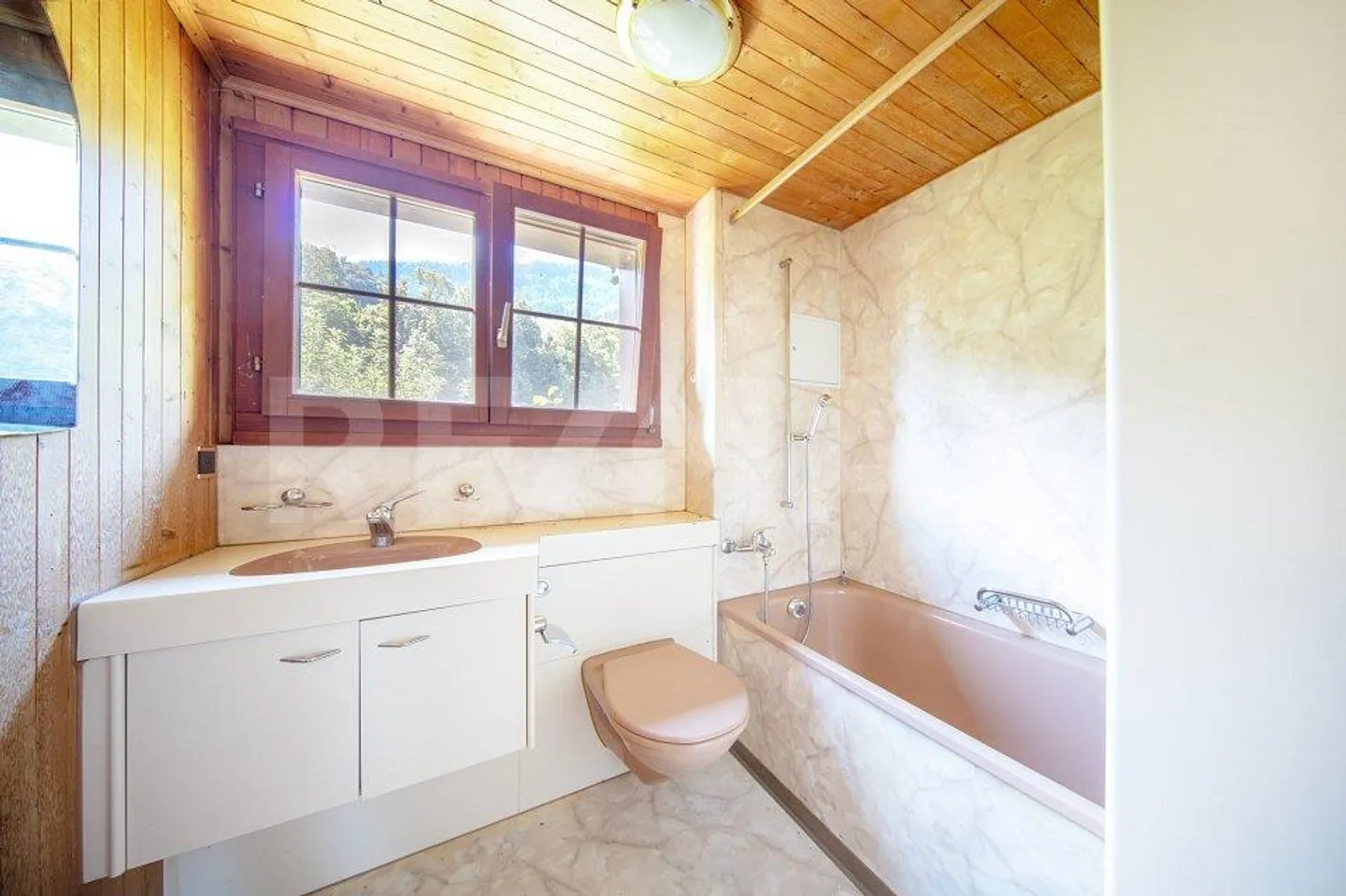 Charming 3-room single-family house with dream lake view in Lauerz SZ - Photo 7 of 13