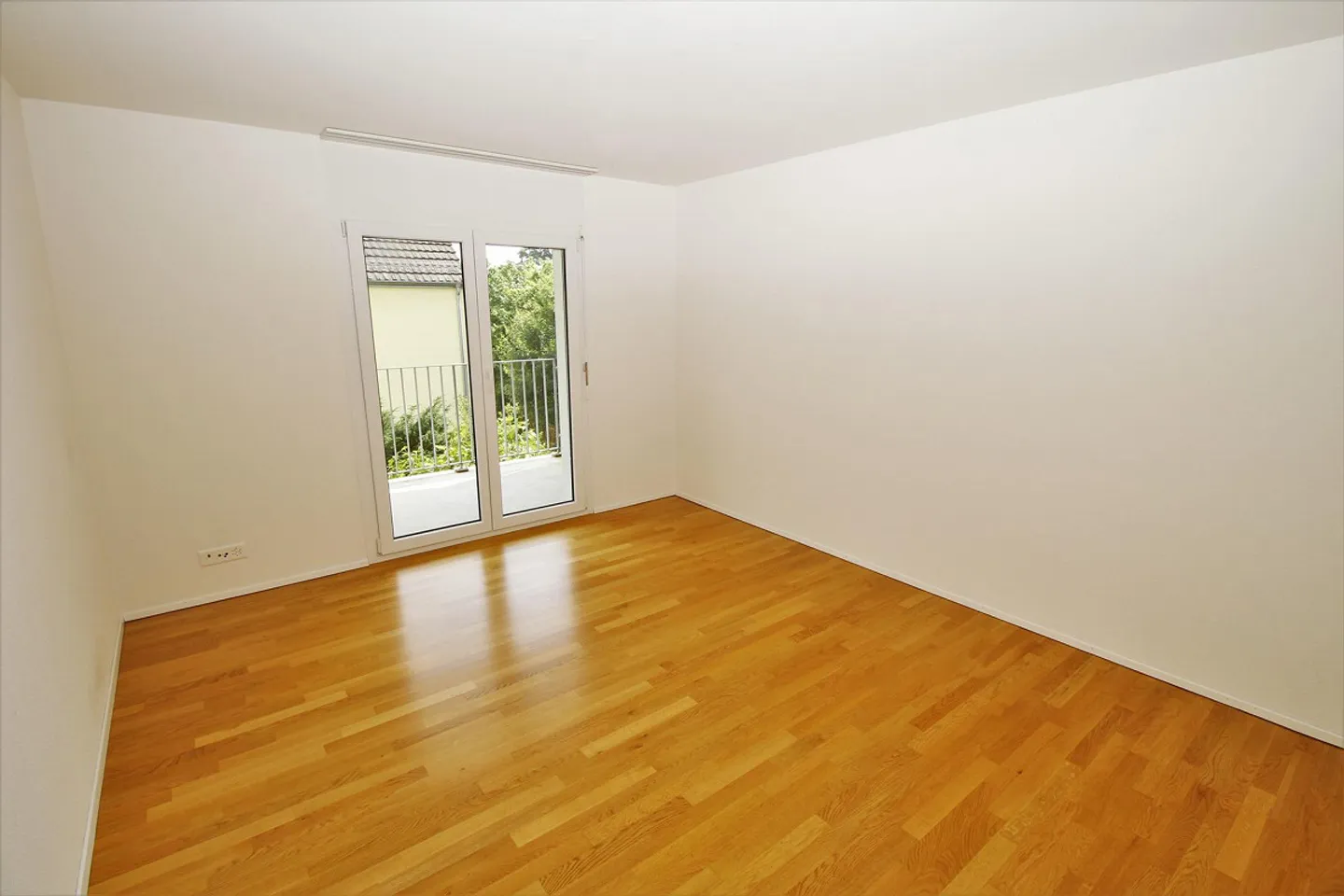 Moderne 3.5-Zimmerwohnung mit Balkon - Foto 5 von 9