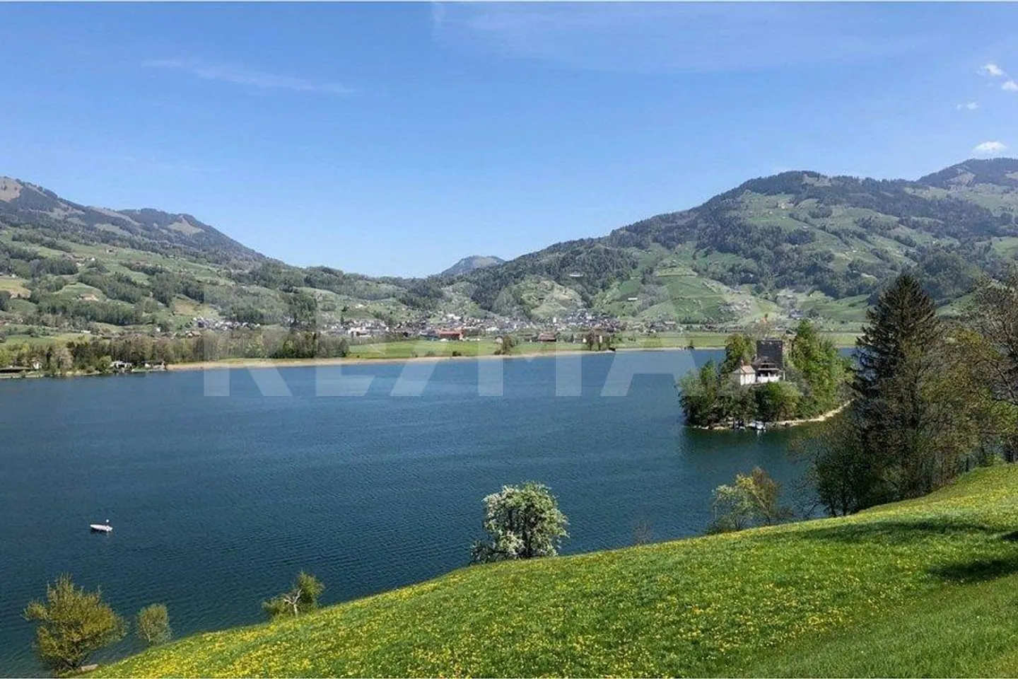 Charming 3-room single-family house with dream lake view in Lauerz SZ - Photo 13 of 13