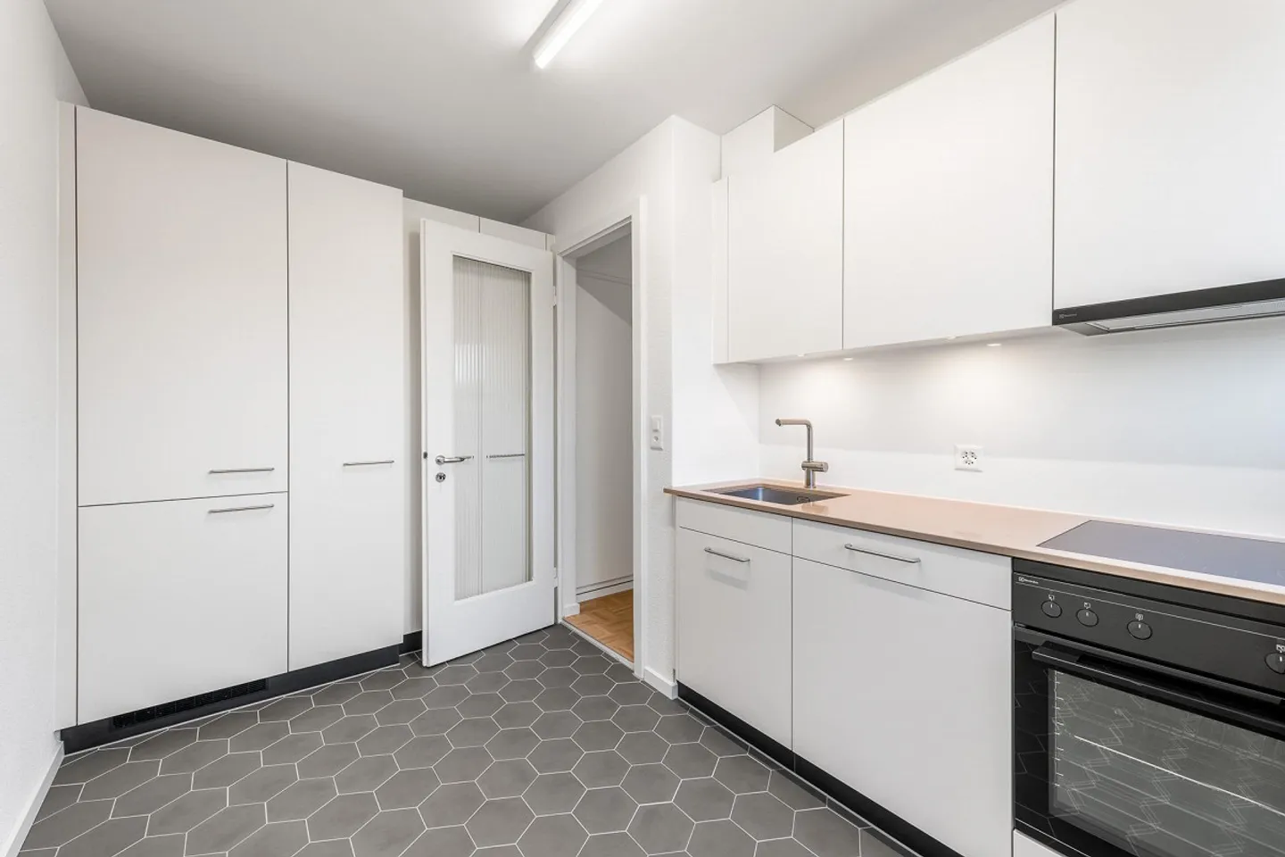 Recentemente ristrutturato - Centrale - Moderno - La tua nuova casa - Foto 6 di 10